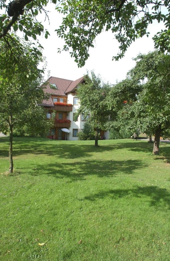 Neubulach Landgasthof Loewen מראה חיצוני תמונה